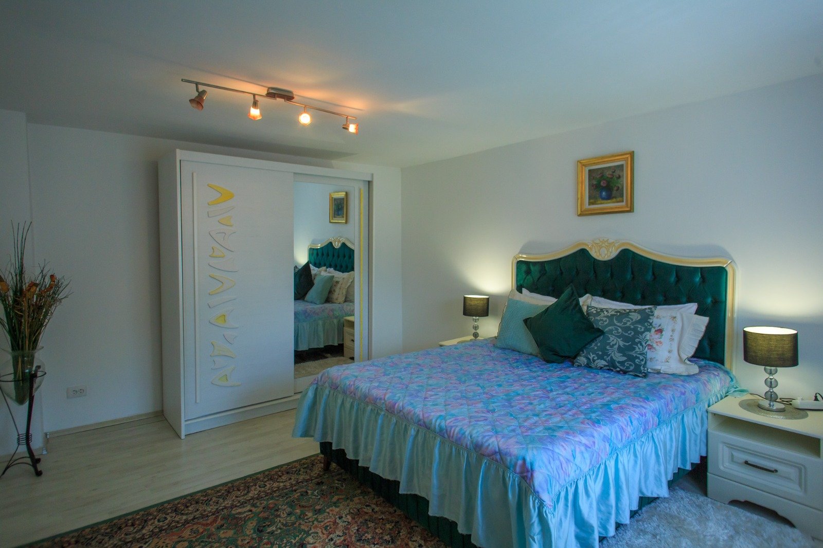 Apartament cu 2 camere pentru 4 persoane cu balcon